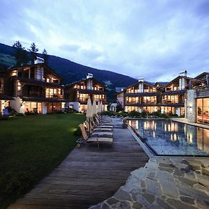 Post Alpina - Family Mountain Chalets